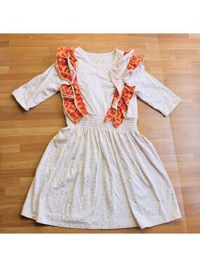 Egg collective dress size 6 years